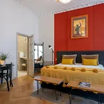 Проживание в семье Escale Rochelaise, Avec Access Et Sauna *