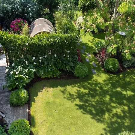 Homestay Escale Rochelaise, Avec Access Et Sauna