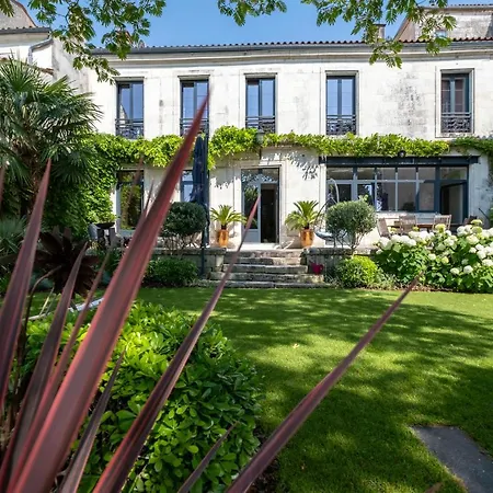 Escale Rochelaise, Avec Access Et Sauna * La Rochelle (Charente-Maritime)