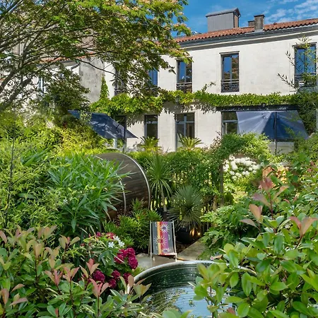 Homestay Escale Rochelaise, Avec Access Et Sauna *