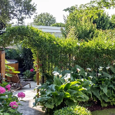 Escale Rochelaise, Avec Access Et Sauna Kwatera prywatna