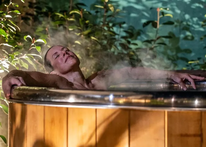 Homestay Escale Rochelaise, Avec Access Et Sauna